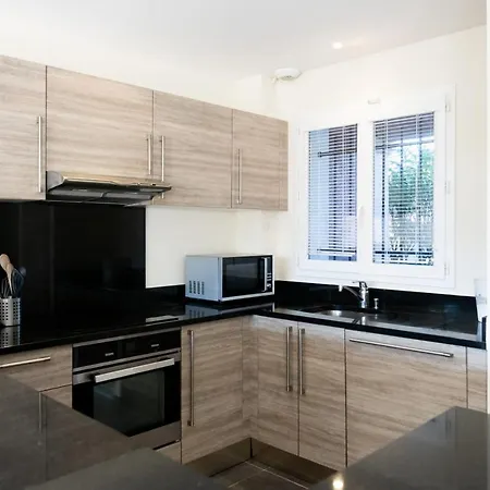 Very Bright With Garden And Terrace Holiday home *