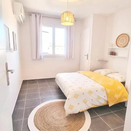 Very Bright With Garden And Terrace Holiday home *
