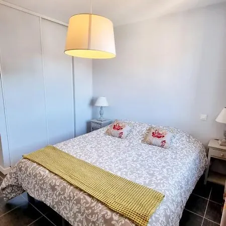Holiday home Very Bright With Garden And Terrace *