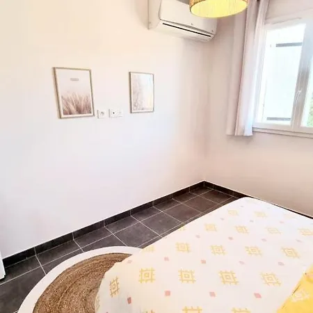 Holiday home Very Bright With Garden And Terrace *