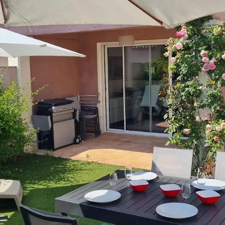Very Bright With Garden And Terrace Sainte-Maxime