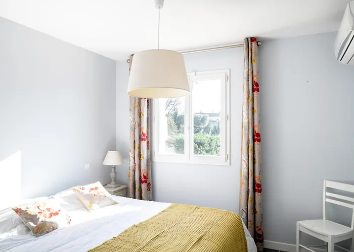 Very Bright With Garden And Terrace Feriehus *